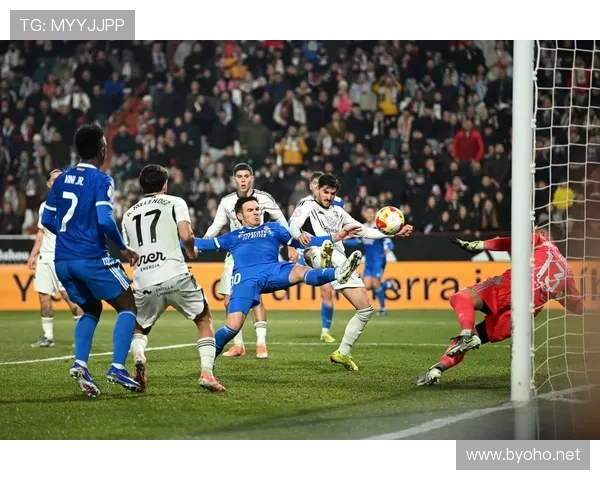 塞维利亚保级压力逐步反映,对联赛竞争格局带来变化