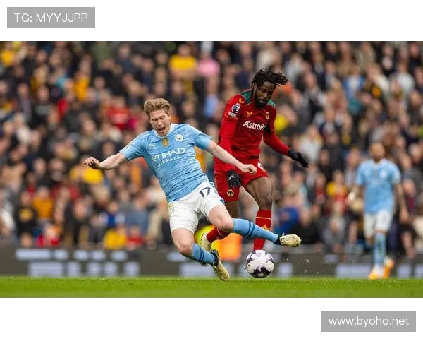 曼城多线作战体能压力显现,对赛季走势形成制约 曼城多线作战体能压力显现,对赛季走势形成制约