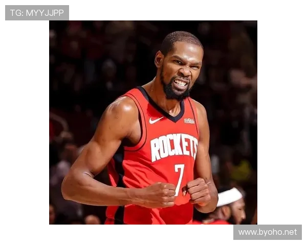 杜兰特那生活真绝，球场外像是富豪派对常客一样豪横