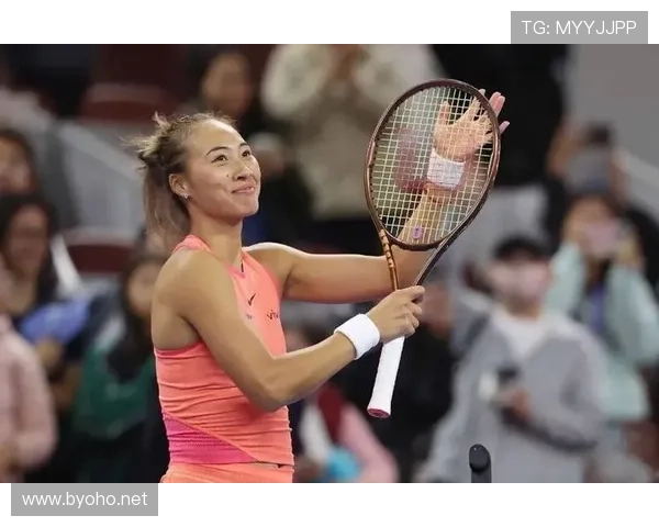 郑钦文吃饭从不点外卖？看她训练后那一桌，普通人想都别想！